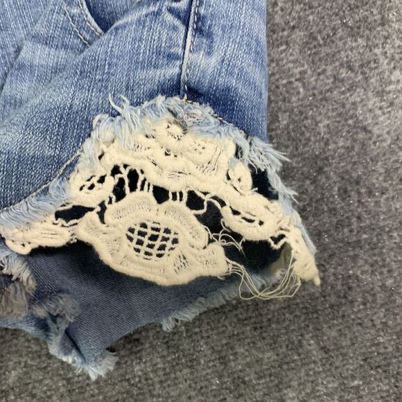 Denim Hot Pants Booty Shorts Jolt Jr Size 1 Crochet Detail Raw Hems - Picture 5 of 10